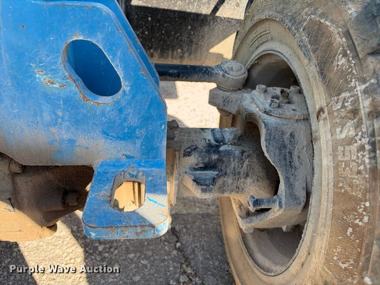 image for item FB8365 2016 Genie GTH-5519 telehandler