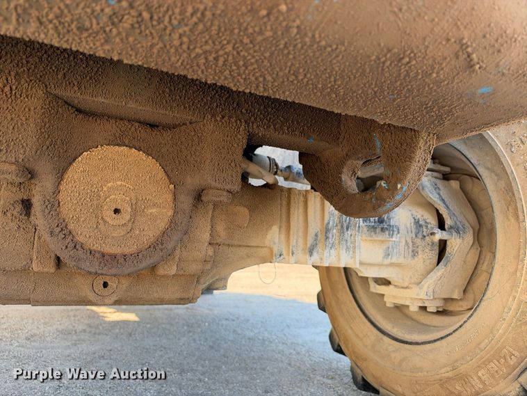 image for item FB8365 2016 Genie GTH-5519 telehandler