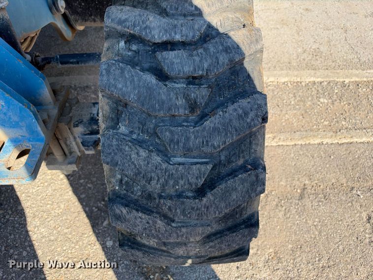 image for item FB8365 2016 Genie GTH-5519 telehandler