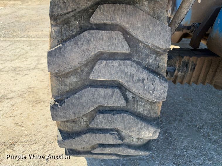 image for item FB8365 2016 Genie GTH-5519 telehandler