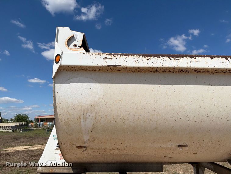 image for item FB8366 2006 CTS end dump trailer