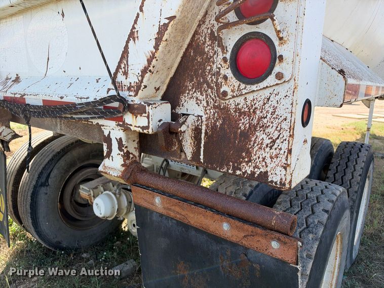 image for item FB8366 2006 CTS end dump trailer