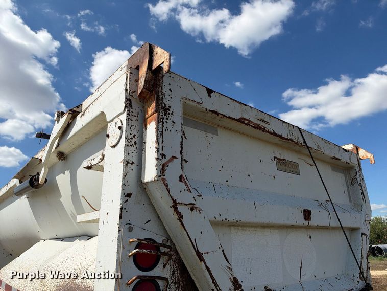image for item FB8366 2006 CTS end dump trailer