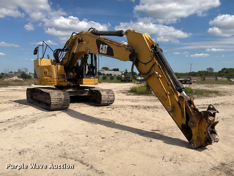 image for item FB8367 2013 Caterpillar 321D LCR excavator