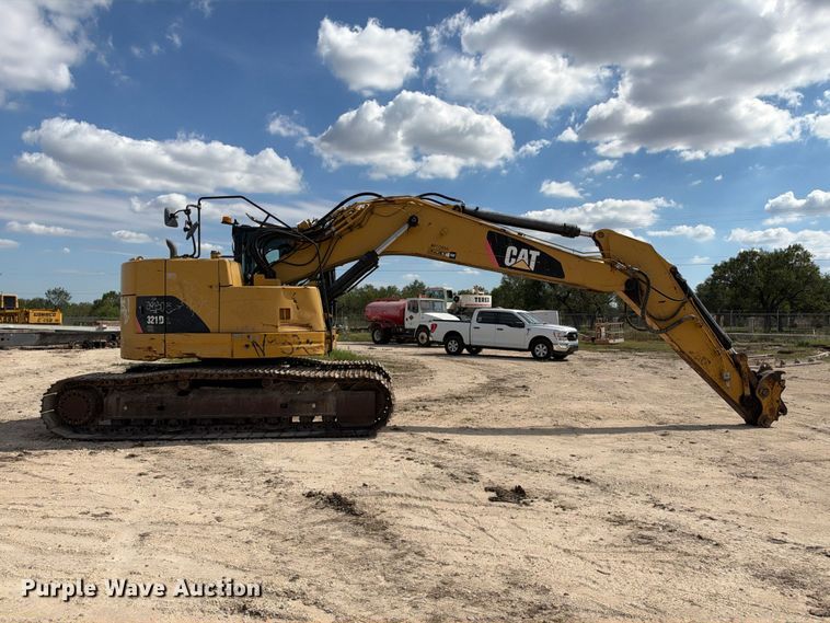 image for item FB8367 2013 Caterpillar 321D LCR excavator