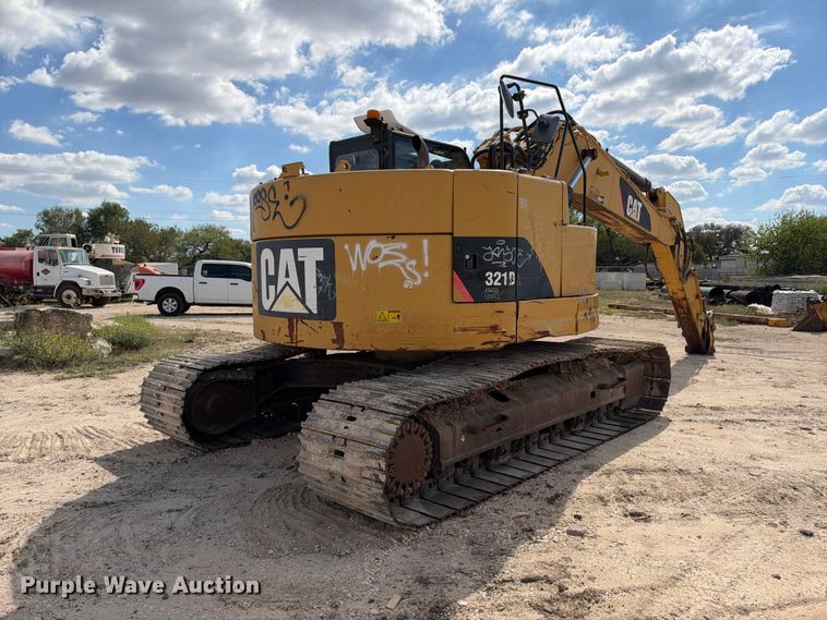 image for item FB8367 2013 Caterpillar 321D LCR excavator