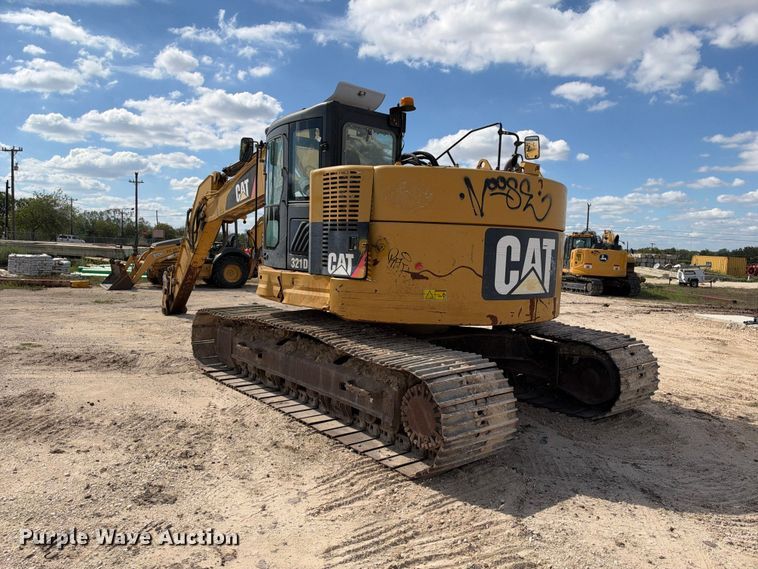 image for item FB8367 2013 Caterpillar 321D LCR excavator