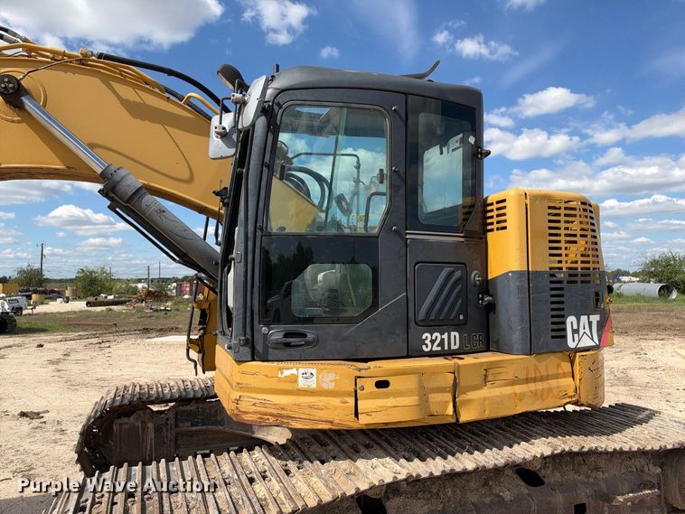 image for item FB8367 2013 Caterpillar 321D LCR excavator