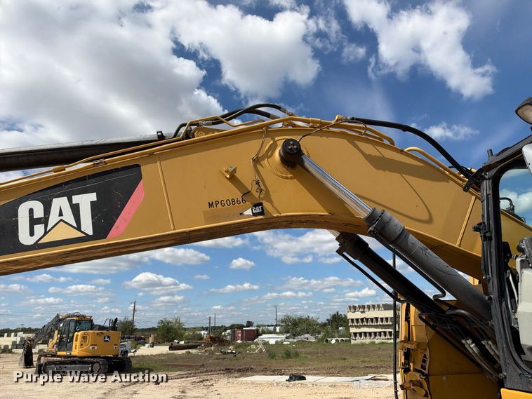 image for item FB8367 2013 Caterpillar 321D LCR excavator