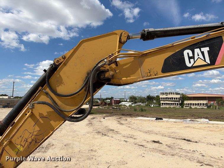 image for item FB8367 2013 Caterpillar 321D LCR excavator
