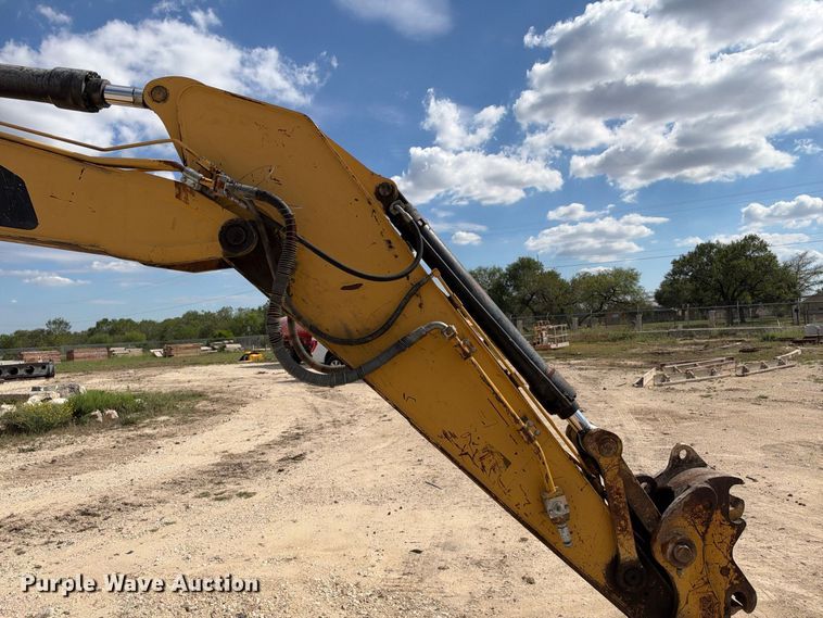 image for item FB8367 2013 Caterpillar 321D LCR excavator