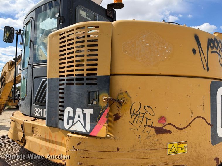 image for item FB8367 2013 Caterpillar 321D LCR excavator