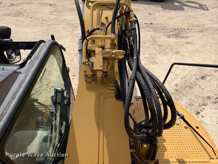image for item FB8367 2013 Caterpillar 321D LCR excavator