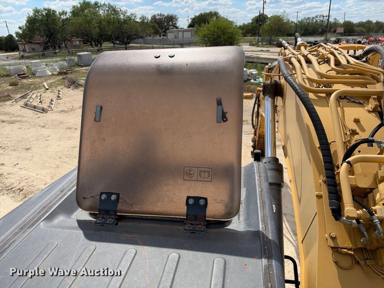 image for item FB8367 2013 Caterpillar 321D LCR excavator