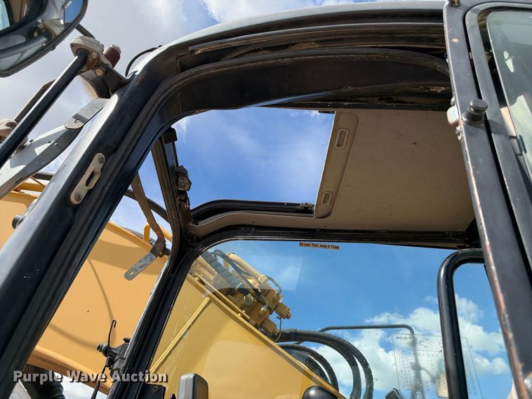 image for item FB8367 2013 Caterpillar 321D LCR excavator