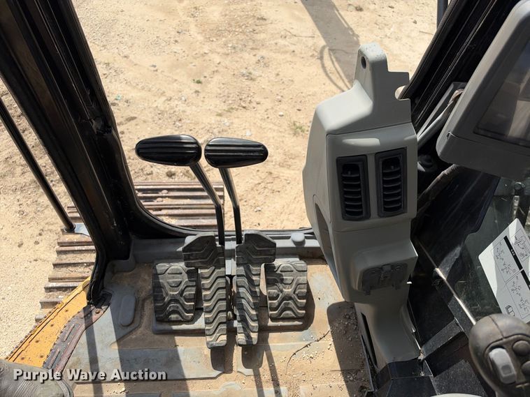 image for item FB8367 2013 Caterpillar 321D LCR excavator