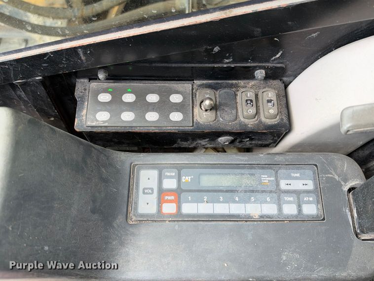 image for item FB8367 2013 Caterpillar 321D LCR excavator