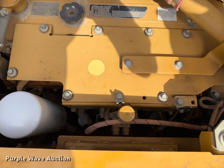 image for item FB8367 2013 Caterpillar 321D LCR excavator