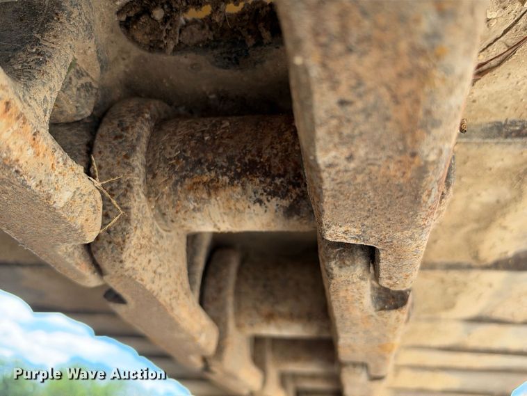 image for item FB8367 2013 Caterpillar 321D LCR excavator