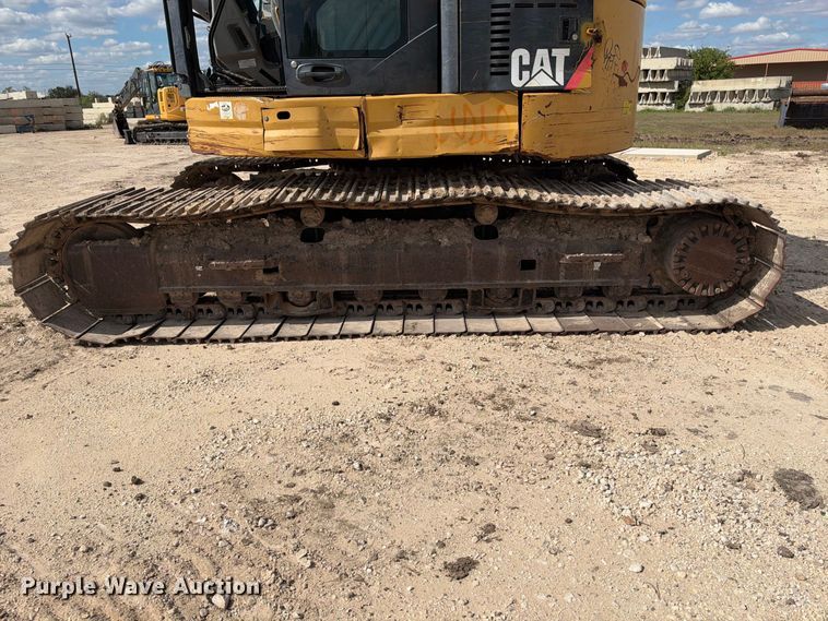 image for item FB8367 2013 Caterpillar 321D LCR excavator