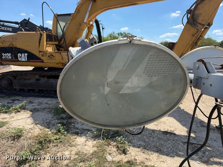 image for item FB8369 Allmand Night-Lite Pro light plant
