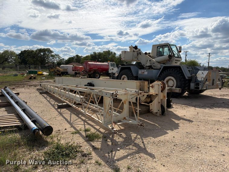 image for item FB8370 1999 Terex RT335 crane