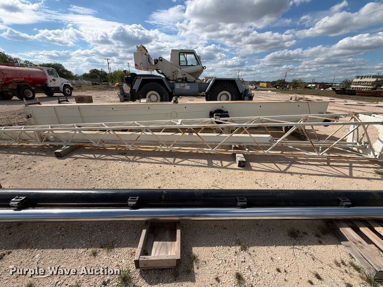 image for item FB8370 1999 Terex RT335 crane