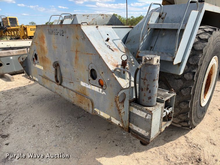 image for item FB8370 1999 Terex RT335 crane