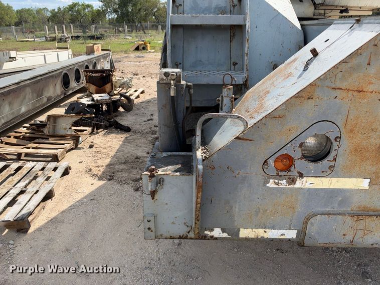 image for item FB8370 1999 Terex RT335 crane