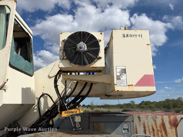 image for item FB8370 1999 Terex RT335 crane