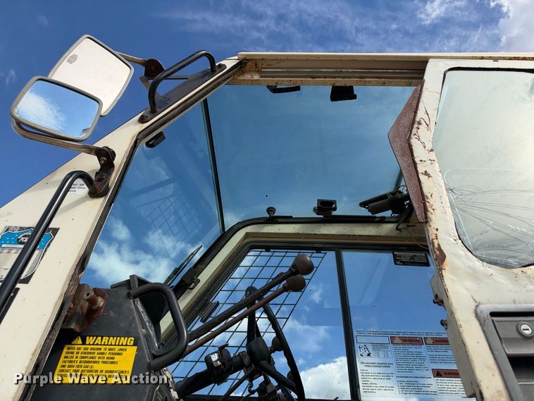 image for item FB8370 1999 Terex RT335 crane