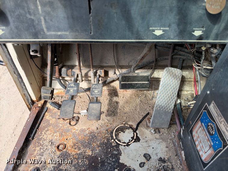 image for item FB8370 1999 Terex RT335 crane