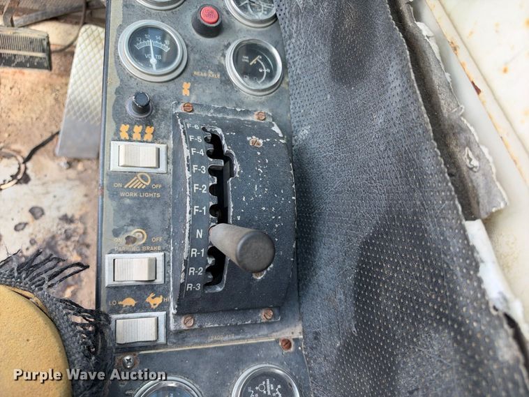 image for item FB8370 1999 Terex RT335 crane