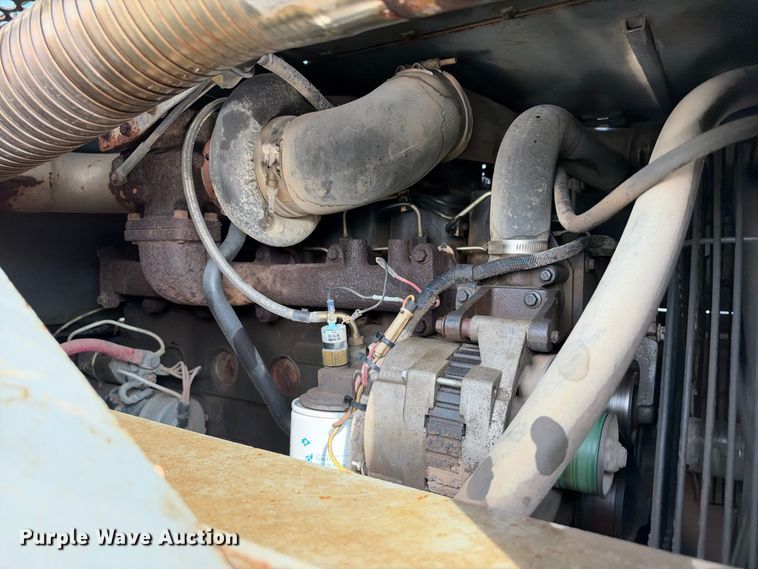 image for item FB8370 1999 Terex RT335 crane