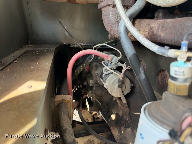 image for item FB8370 1999 Terex RT335 crane