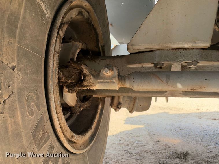 image for item FB8370 1999 Terex RT335 crane