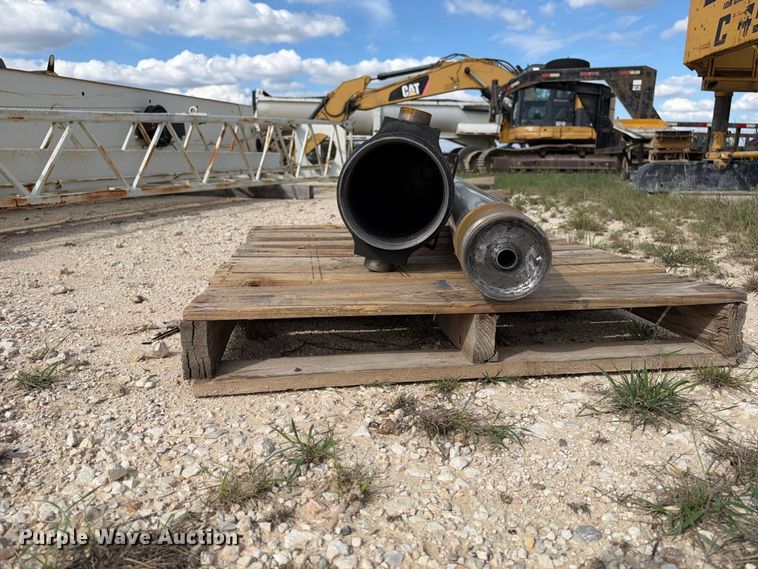 image for item FB8370 1999 Terex RT335 crane