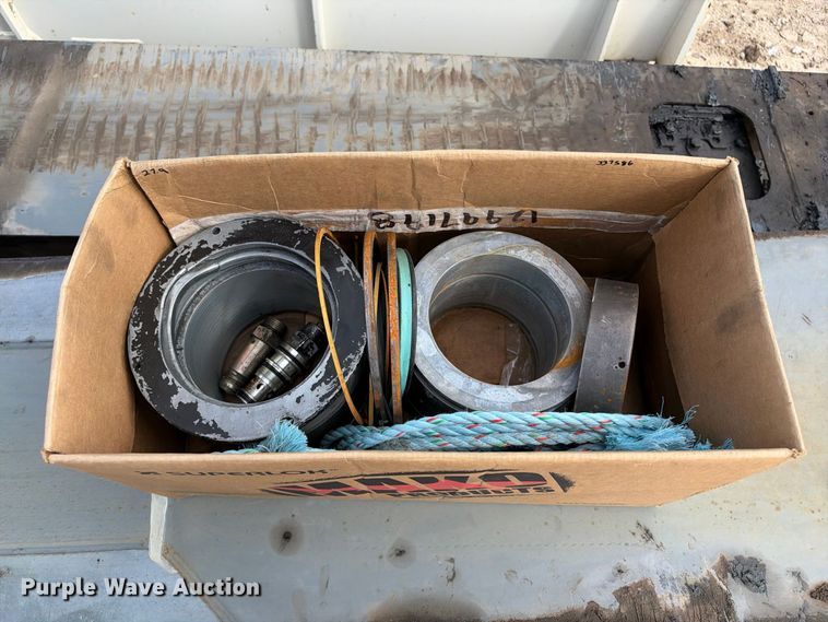 image for item FB8370 1999 Terex RT335 crane