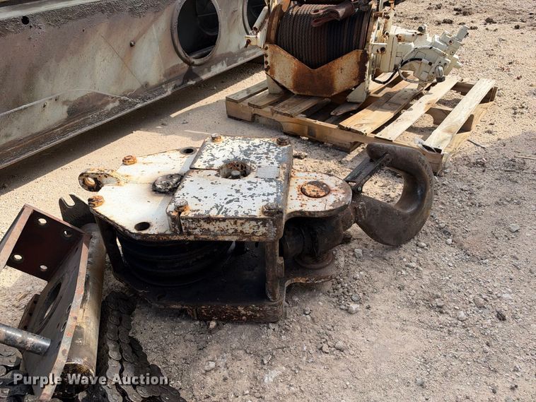 image for item FB8370 1999 Terex RT335 crane