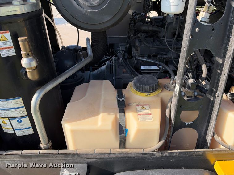 image for item FB8391 2022 Kaeser M118 air compressor