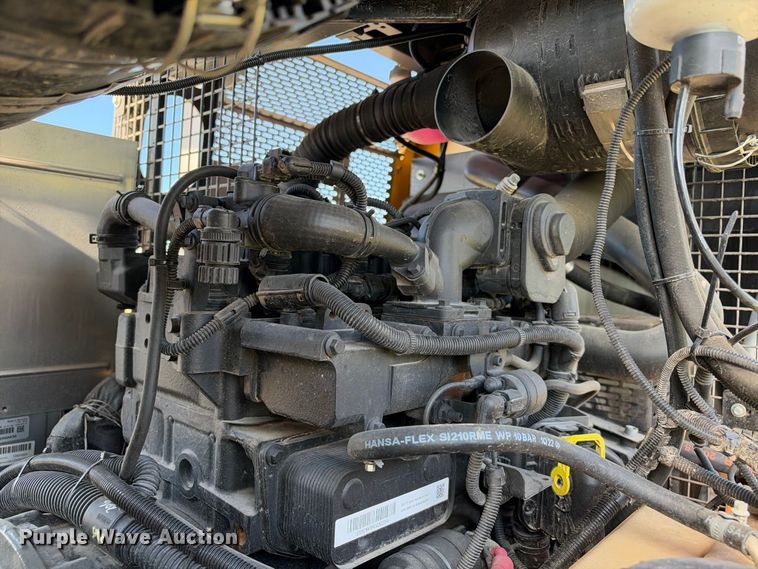 image for item FB8391 2022 Kaeser M118 air compressor