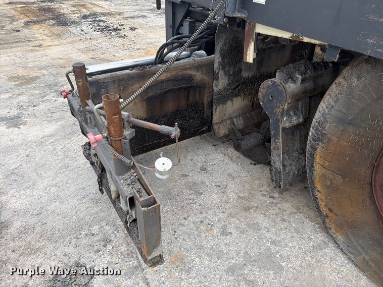 image for item FC3397 2007 Blaw-Knox PF-2181 paver