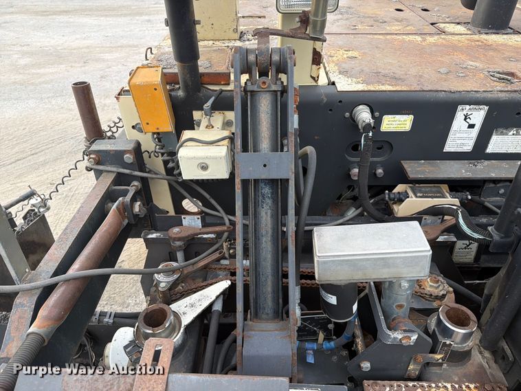 image for item FC3397 2007 Blaw-Knox PF-2181 paver