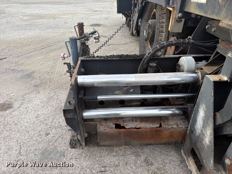 image for item FC3397 2007 Blaw-Knox PF-2181 paver