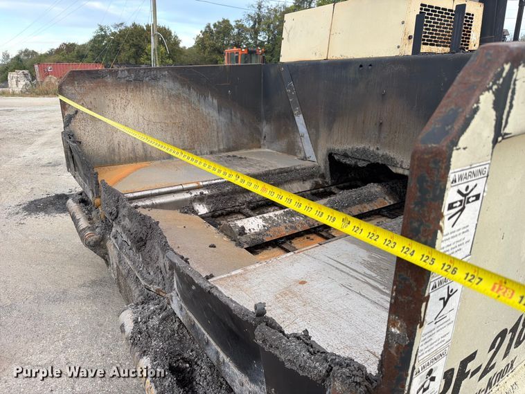 image for item FC3397 2007 Blaw-Knox PF-2181 paver
