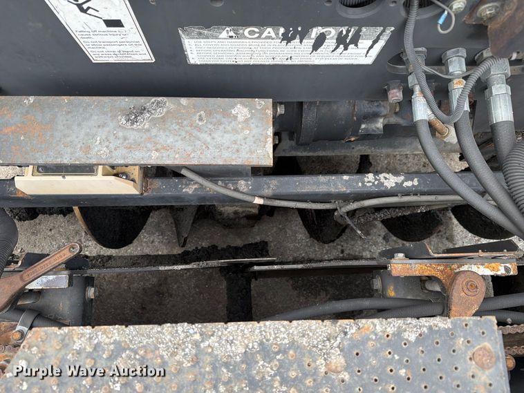 image for item FC3397 2007 Blaw-Knox PF-2181 paver