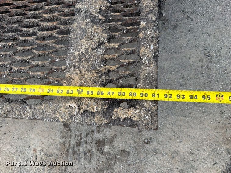 image for item FC3397 2007 Blaw-Knox PF-2181 paver