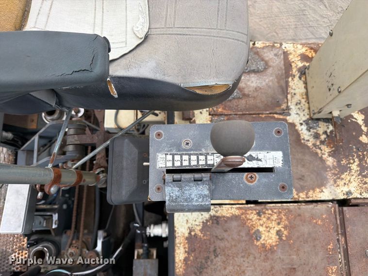 image for item FC3397 2007 Blaw-Knox PF-2181 paver