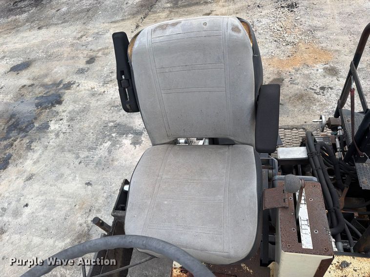 image for item FC3397 2007 Blaw-Knox PF-2181 paver