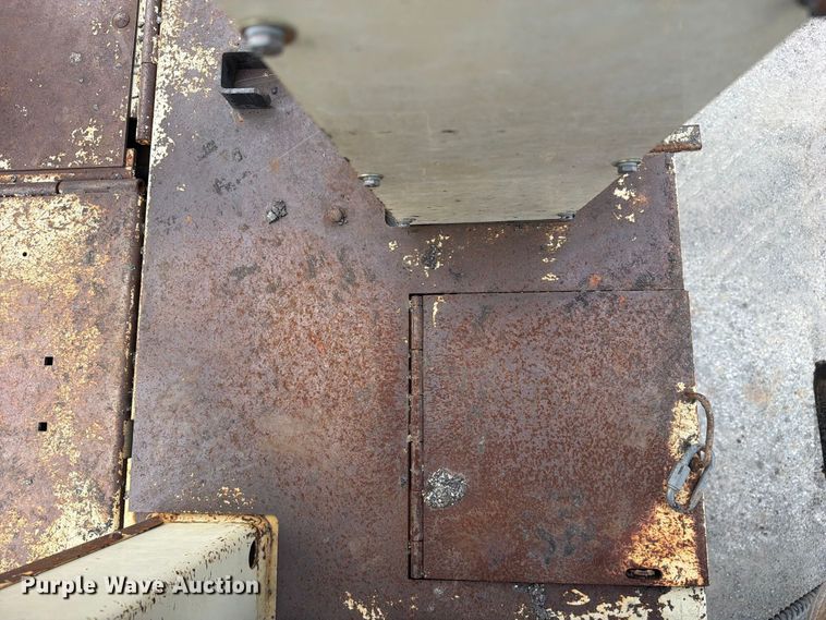 image for item FC3397 2007 Blaw-Knox PF-2181 paver